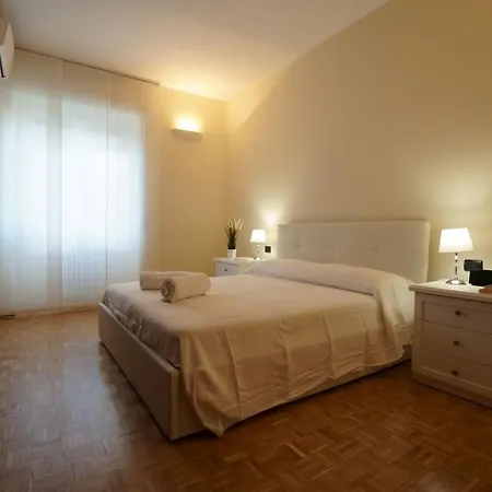 Ferienwohnung Residenza Feltre Mailand Exterior foto
